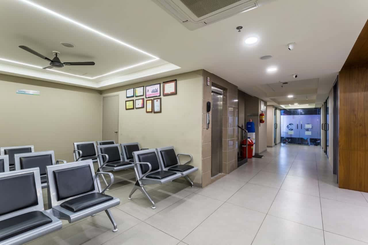 Eye examination facility at Niramay eye clinic Indore