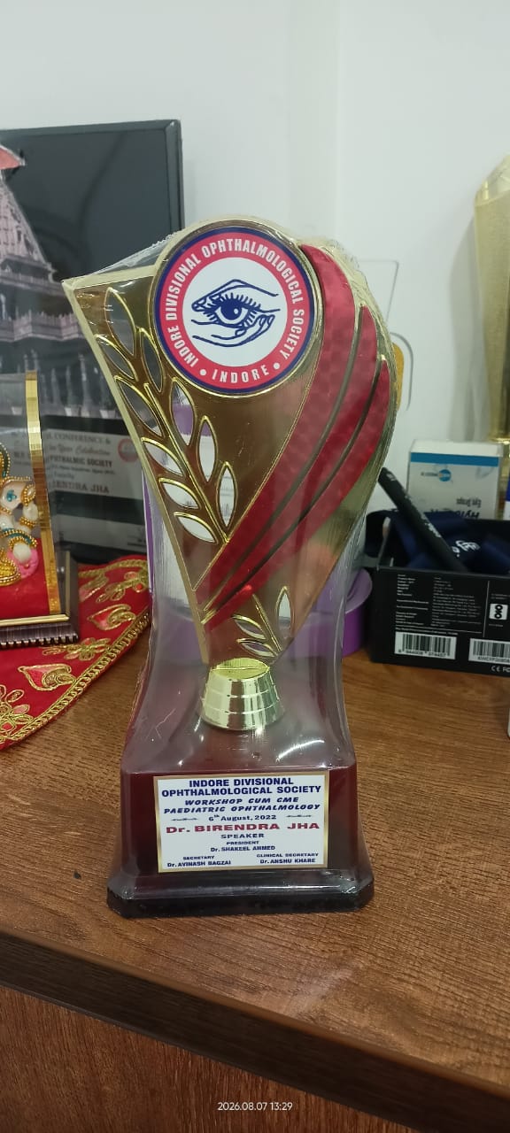 Certificate 5 of Dr. Birendra Jha, ophthalmologist at Niramay Indore India Eye Care